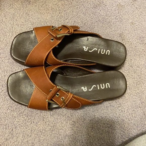 Vintage Buckle Strap Clog - Picture 3 of 4